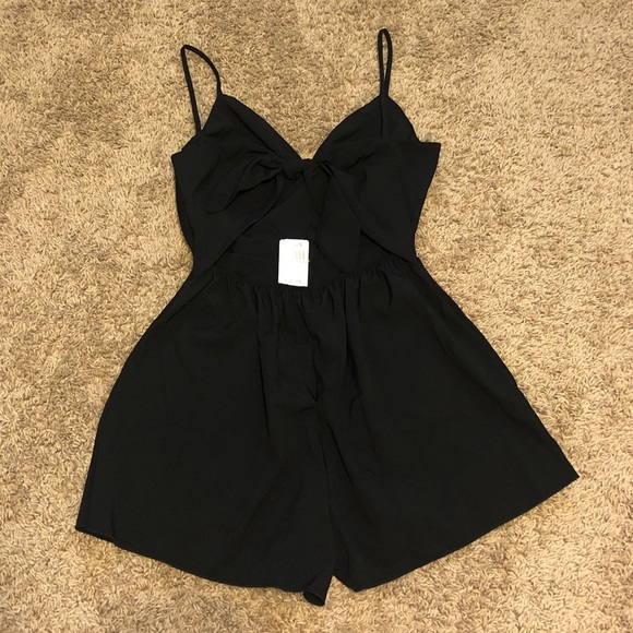 **SOLD** Clarissa the Black Romper - Picture 3 of 3